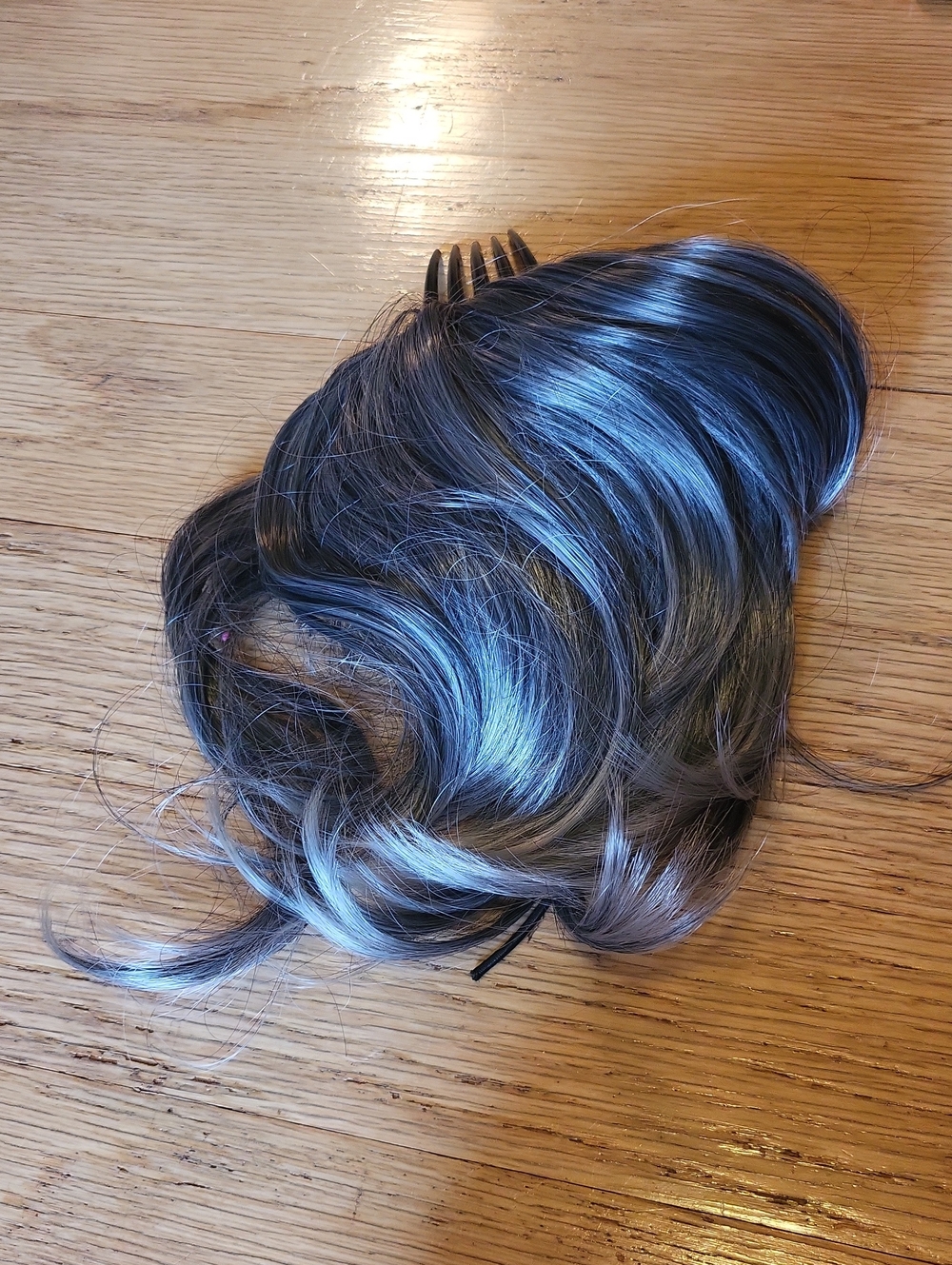 Source Unknown Silver and Black Clip-In Hairpiece